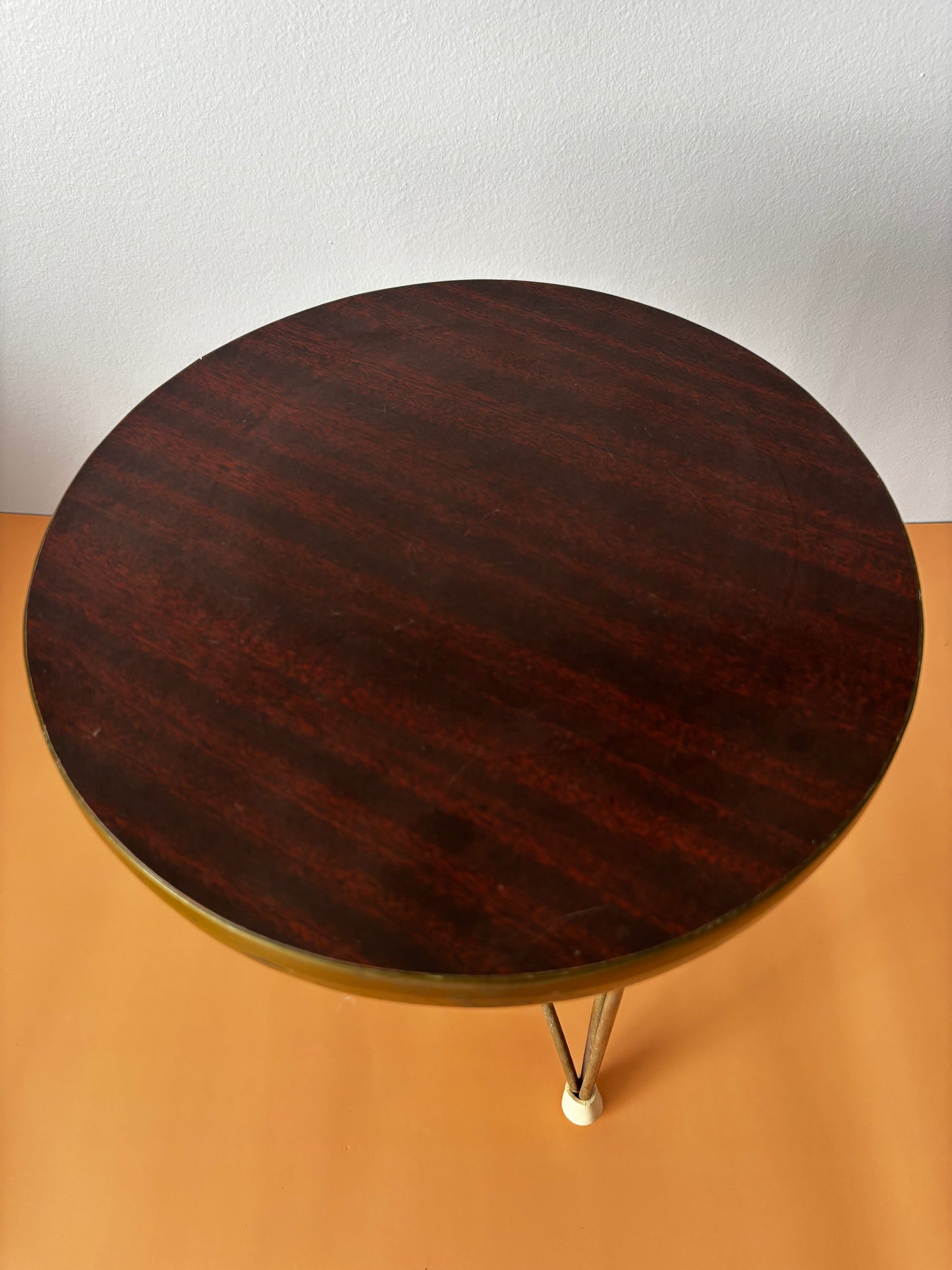 Petite Table Ronde en Formica Belles Trouvailles