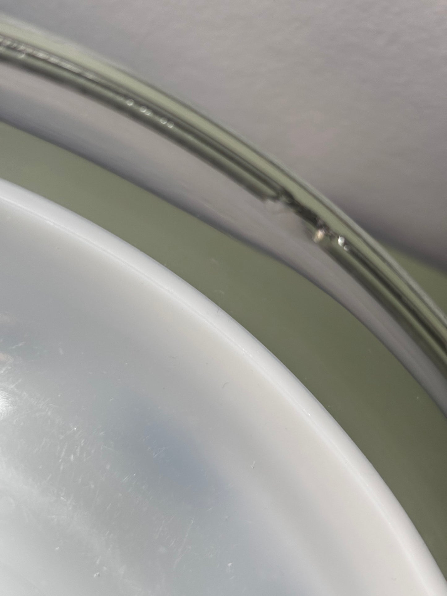 Service de table en pyrex JAJ Belles Trouvailles