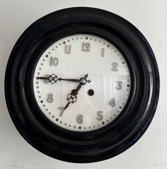 Horloge "Oeil de Boeuf"