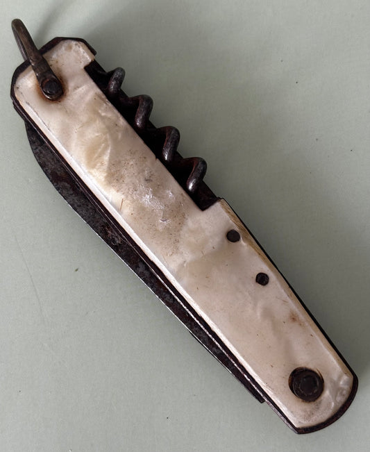 Ancien couteau suisse