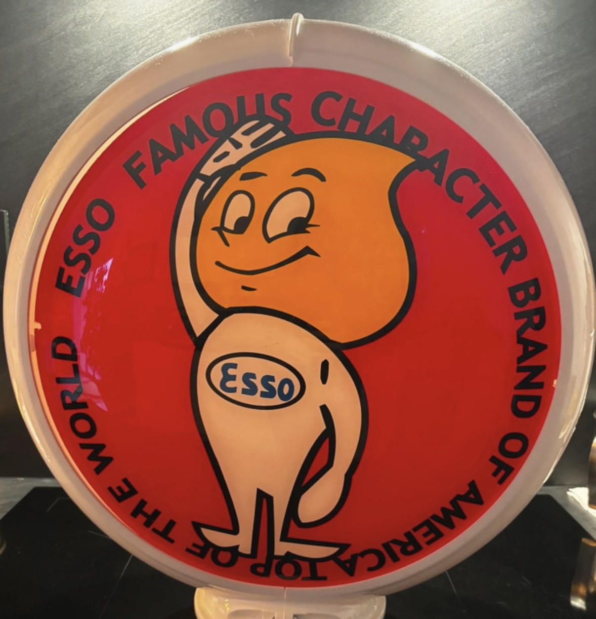 Globe Esso