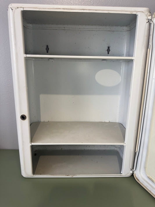 Armoire à pharmacie Belles Trouvailles