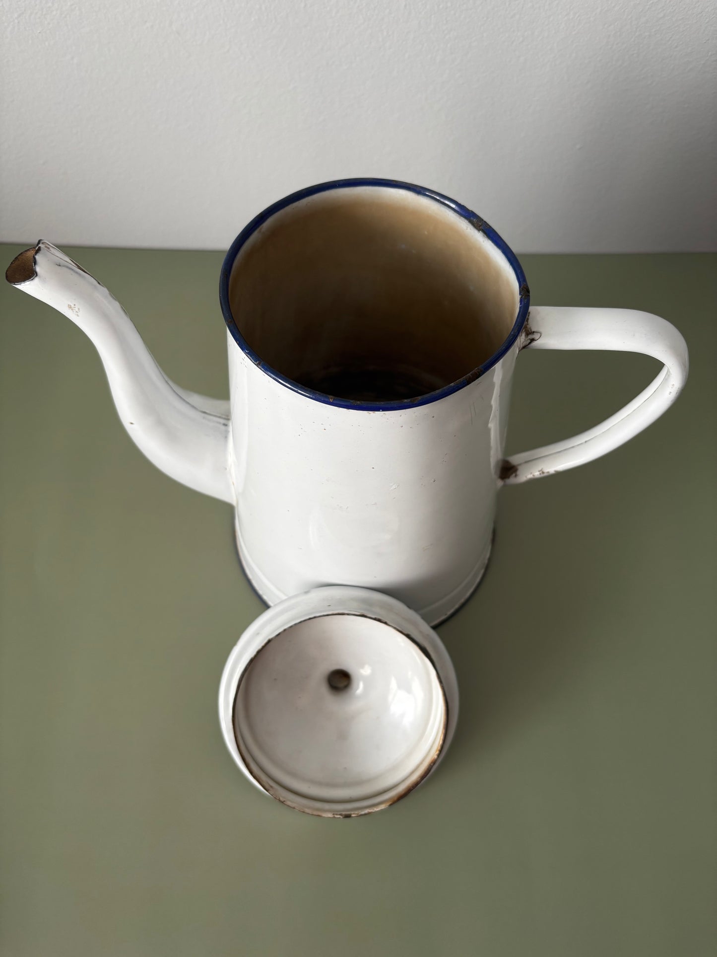 Cafetière émaillée blanche Belles Trouvailles