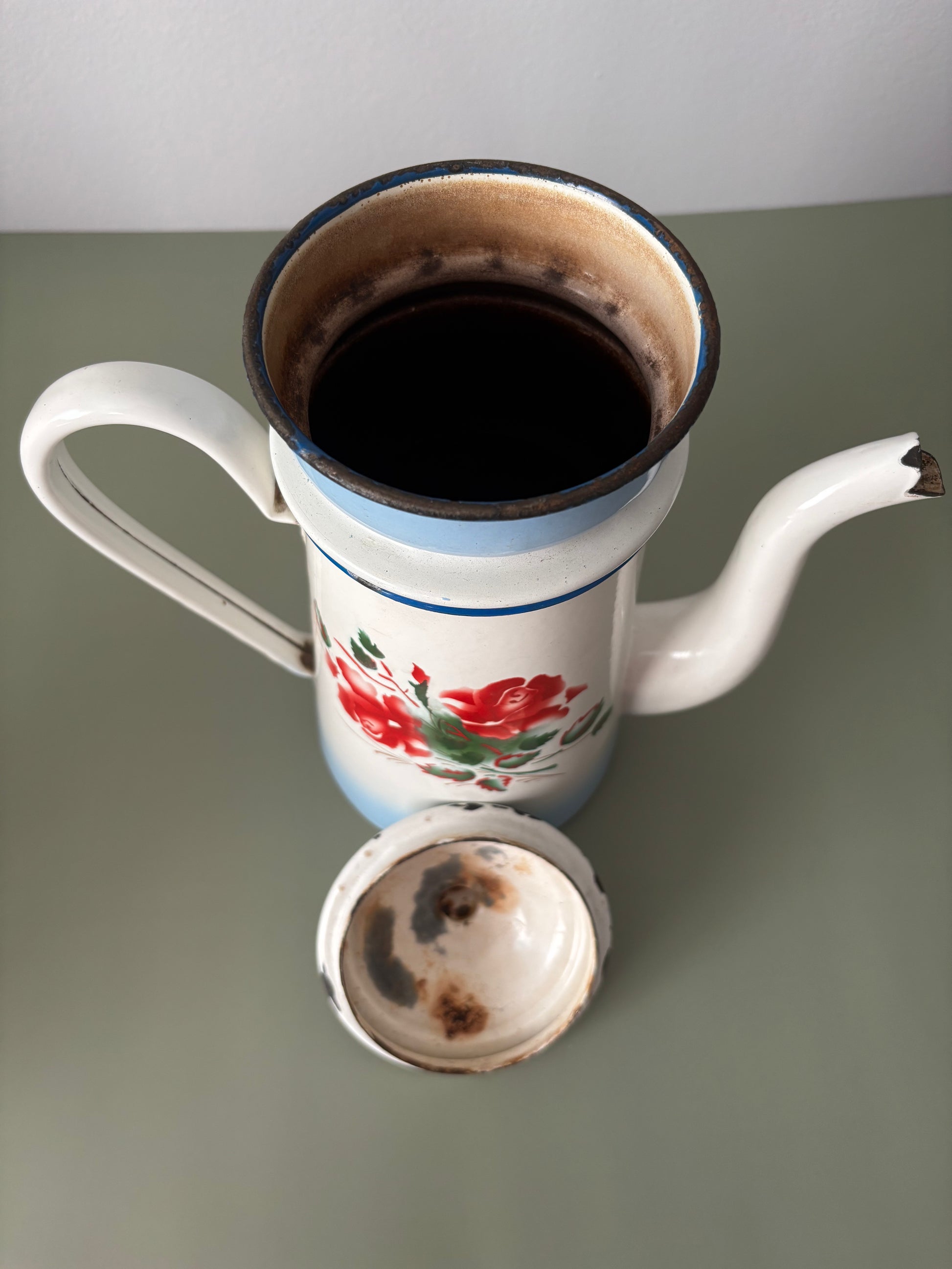 Cafetière émaillée décor fleuri Belles Trouvailles
