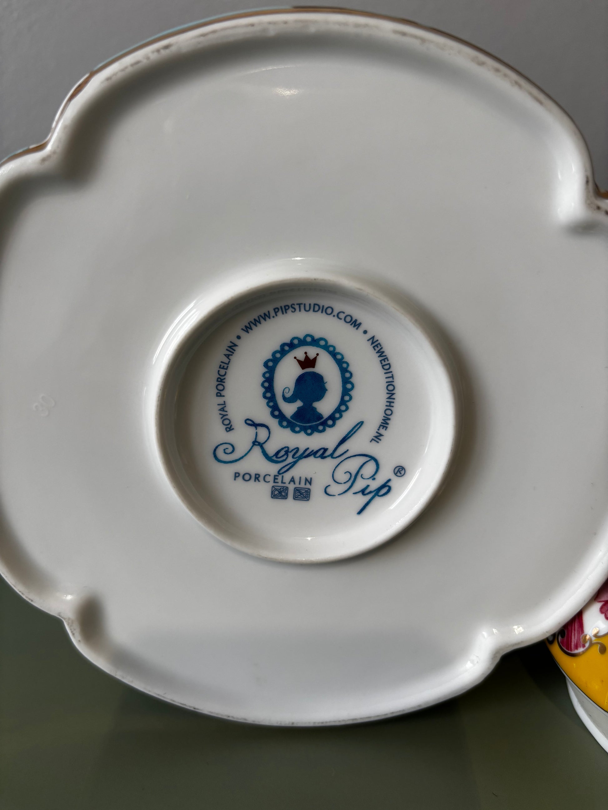 Bonbonnière en porcelaine Royal Pip Belles Trouvailles