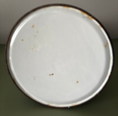 Broc à eau en tôle émaillée