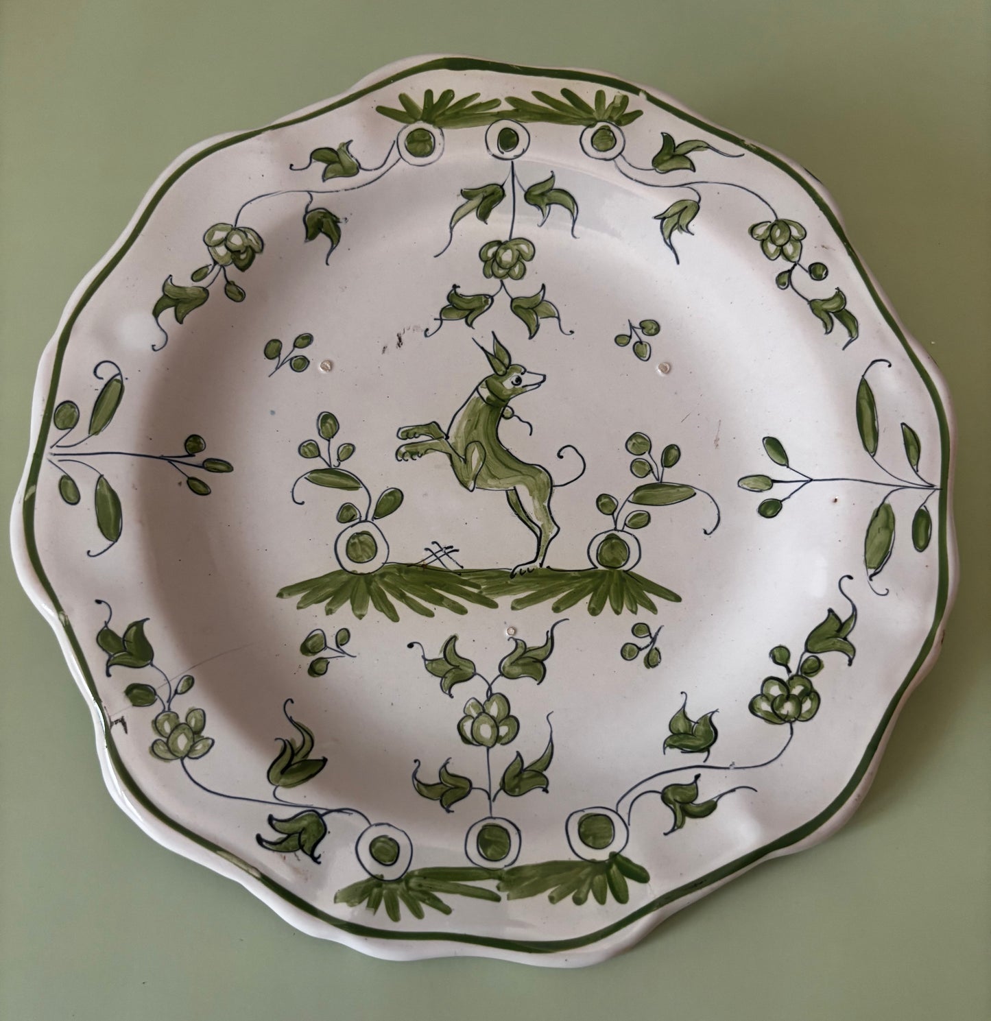 Assiette dit "à la levrette"
