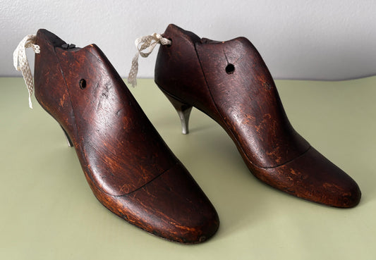 Paire d'Embauchoirs