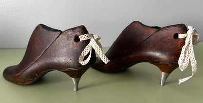 Paire d'Embauchoirs