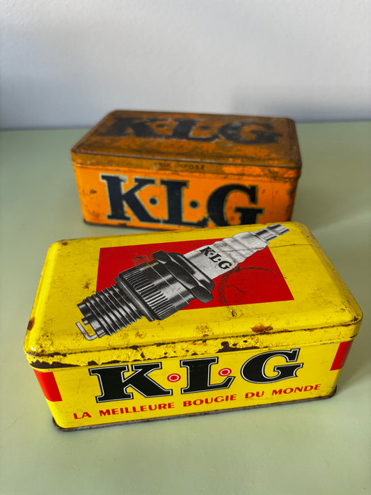 Lot Boîtes en métal K.L.G.