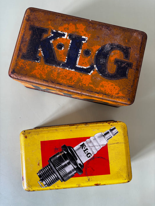 Lot Boîtes en métal K.L.G.