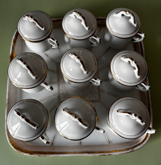 Service de pots à crème