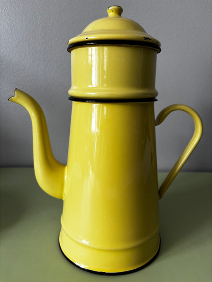 Cafetière émaillée