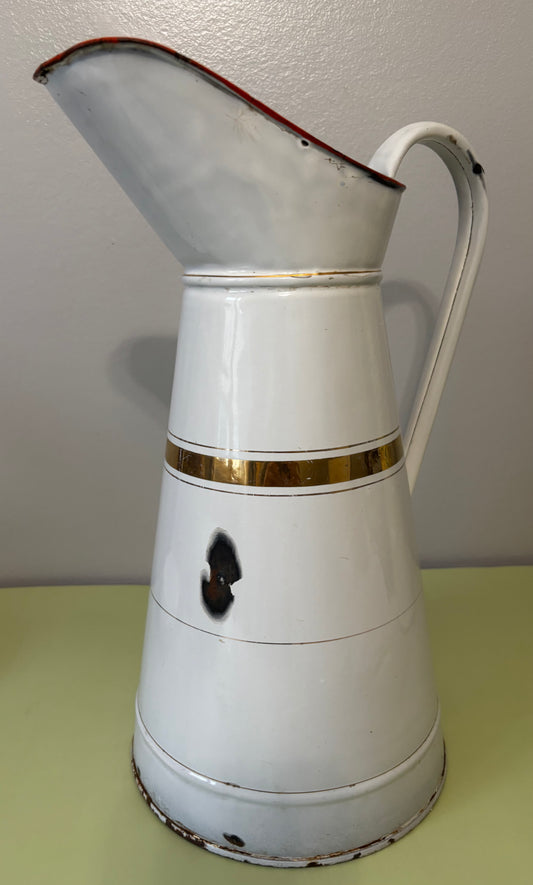 Broc émaillé