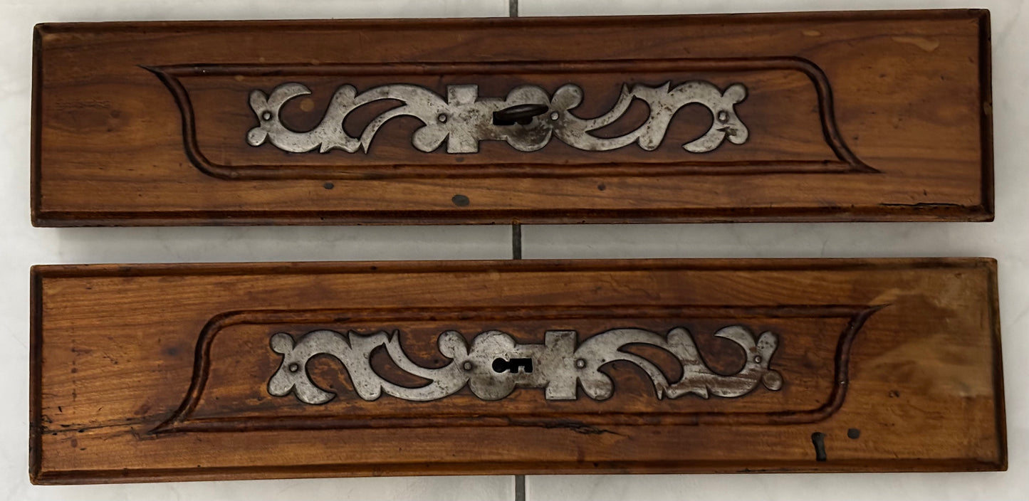 Façades de tiroirs avec serrures