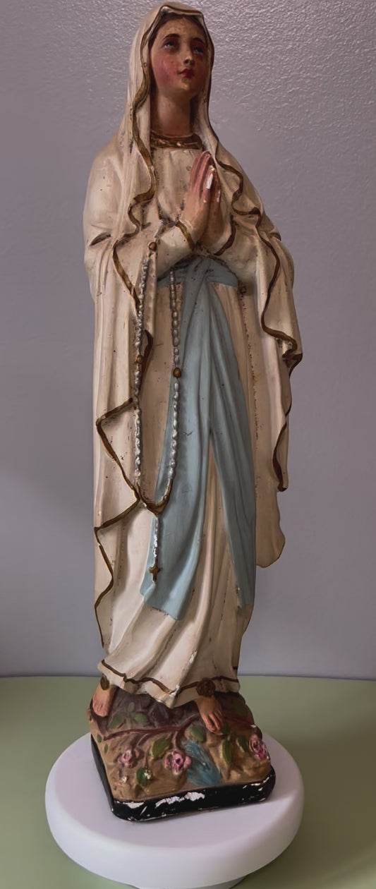 Statue de Vierge Notre Dame de Lourdes