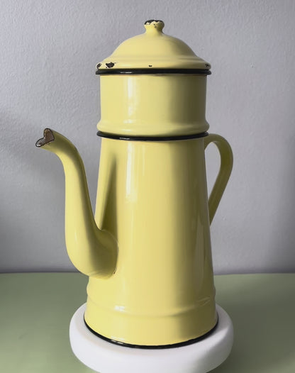 Cafetière émaillée