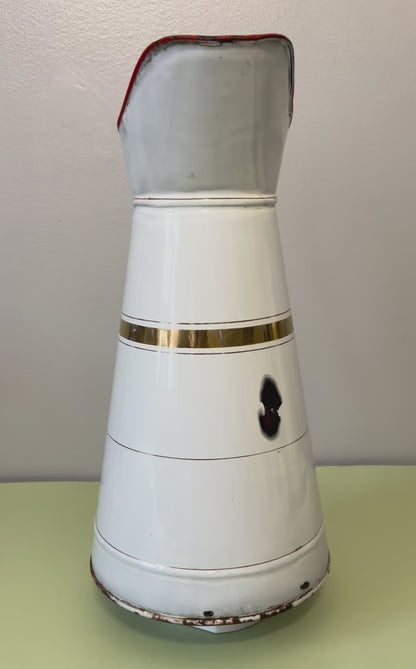 Broc émaillé