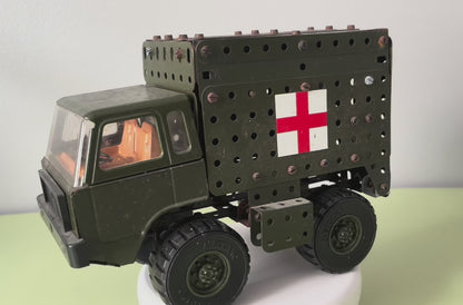 Camion ambulance Mecano